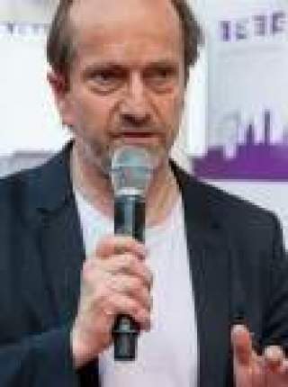 Hauptansprechpartner/in