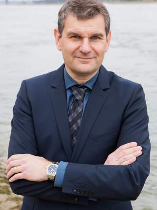 Hauptansprechpartner/in